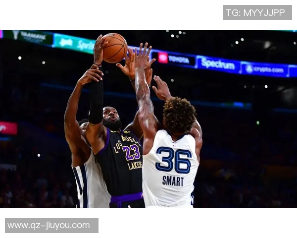 斯玛特今日表现出色教会黄蜂年轻球员防守的真谛