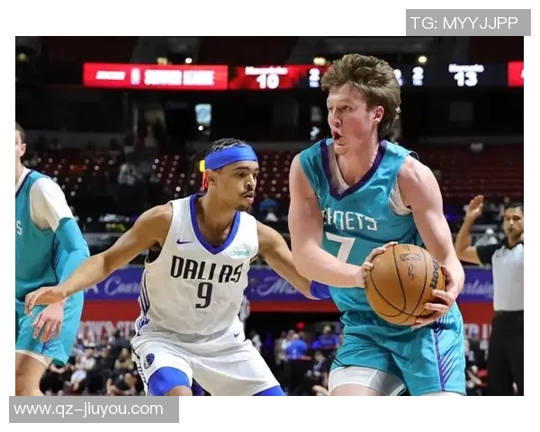 克尼佩尔半场表现低迷仅得5分2助攻正负值9成为全队最低 克尼佩尔半场表现低迷仅得5分2助攻正负值9成为全队最低